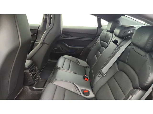 SEMINUEVOS PORSCHE Taycan a Estados en autogozo
