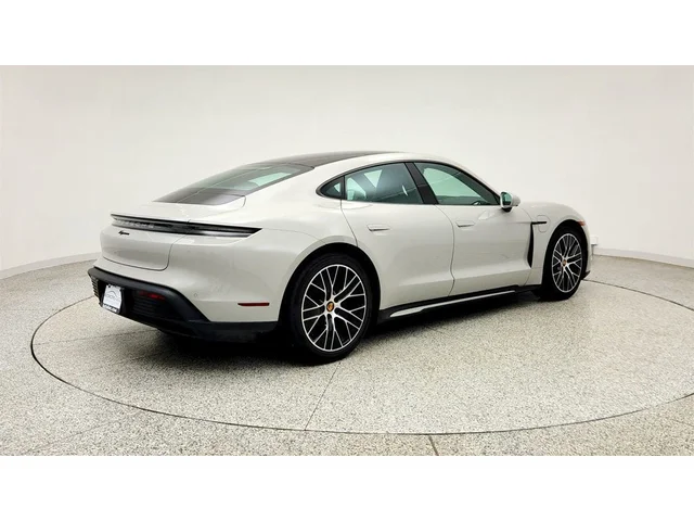 SEMINUEVOS PORSCHE Taycan a Estados en autogozo