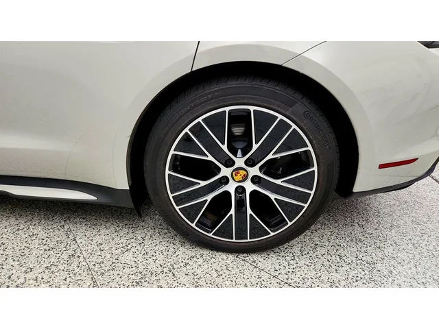 SEMINUEVOS PORSCHE Taycan a Estados en autogozo