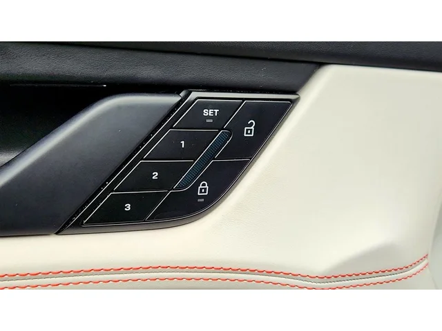 SEMINUEVOS PORSCHE Taycan a Estados en autogozo