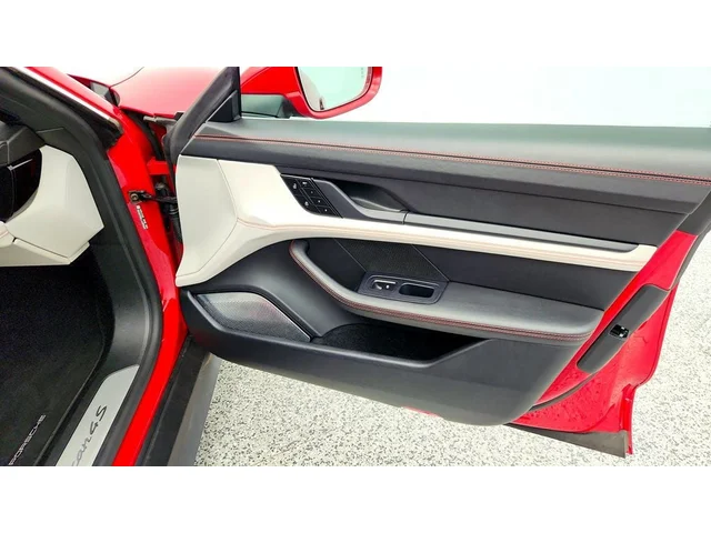 SEMINUEVOS PORSCHE Taycan a Estados en autogozo
