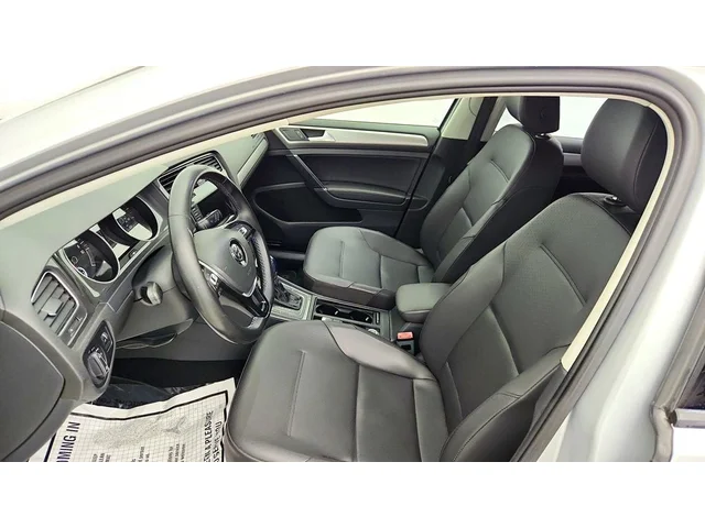 SEMINUEVOS VOLKSWAGEN e-Golf a Estados en autogozo