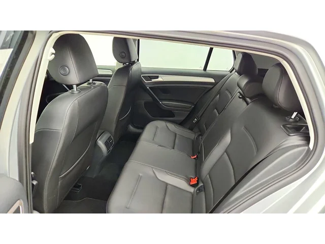 SEMINUEVOS VOLKSWAGEN e-Golf a Estados en autogozo