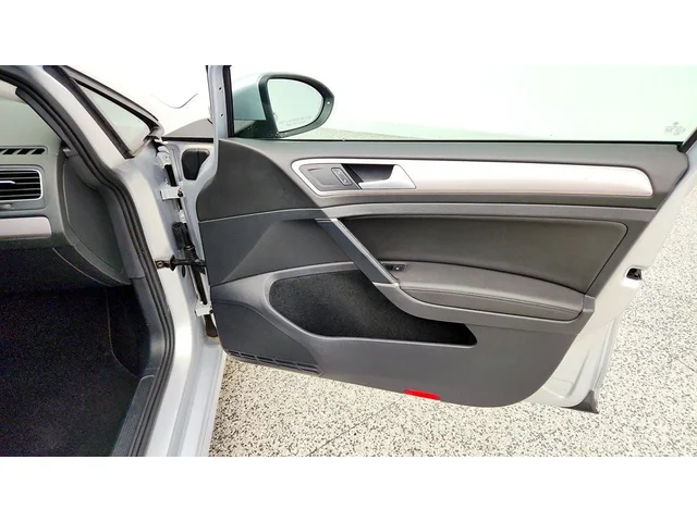 SEMINUEVOS VOLKSWAGEN e-Golf a Estados en autogozo