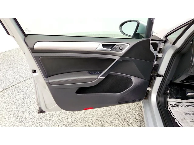 SEMINUEVOS VOLKSWAGEN e-Golf a Estados en autogozo