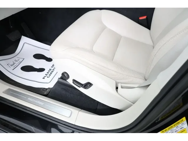 SEMINUEVOS VOLVO XC90 Recharge Plug-In Hybrid a Estados en autogozo