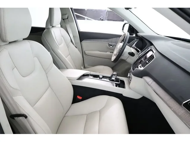 SEMINUEVOS VOLVO XC90 Recharge Plug-In Hybrid a Estados en autogozo