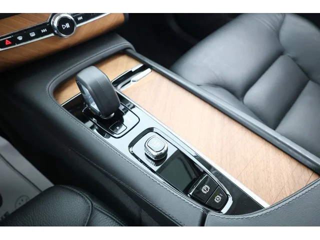 SEMINUEVOS VOLVO XC90 Recharge Plug-In Hybrid a Estados en autogozo