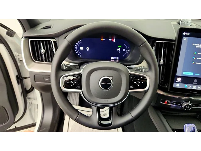 SEMINUEVOS VOLVO XC60 Plug-In Hybrid a Estados en autogozo