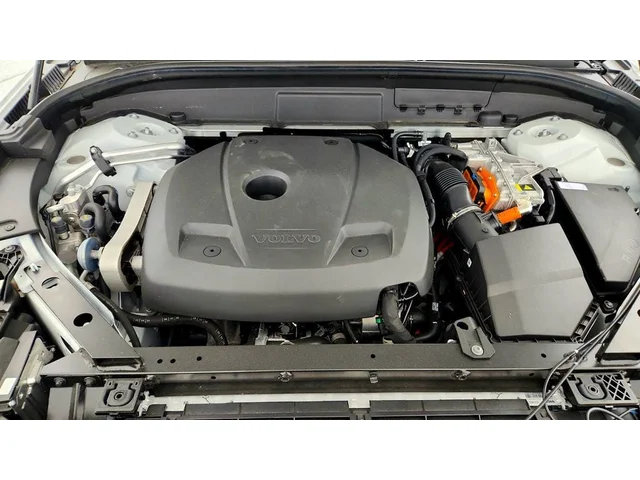 SEMINUEVOS VOLVO XC60 Plug-In Hybrid a Estados en autogozo