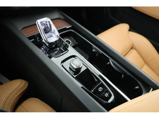 SEMINUEVOS VOLVO XC60 Plug-In Hybrid a Estados en autogozo