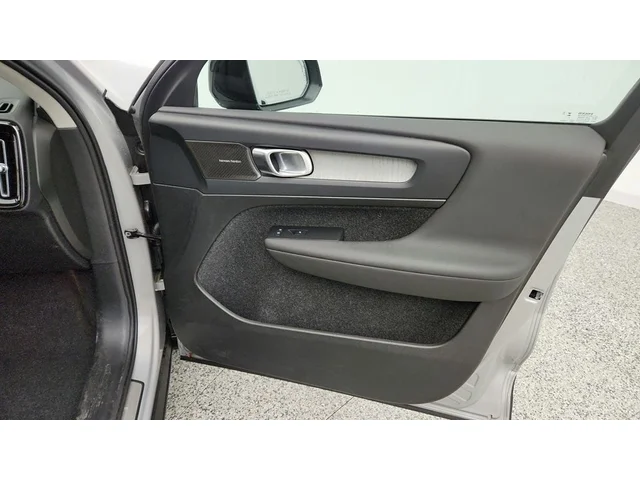 SEMINUEVOS VOLVO XC40 a Estados en autogozo