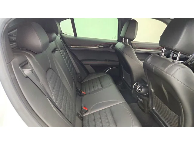 SEMINUEVOS ALFA ROMEO Stelvio a Estados en autogozo