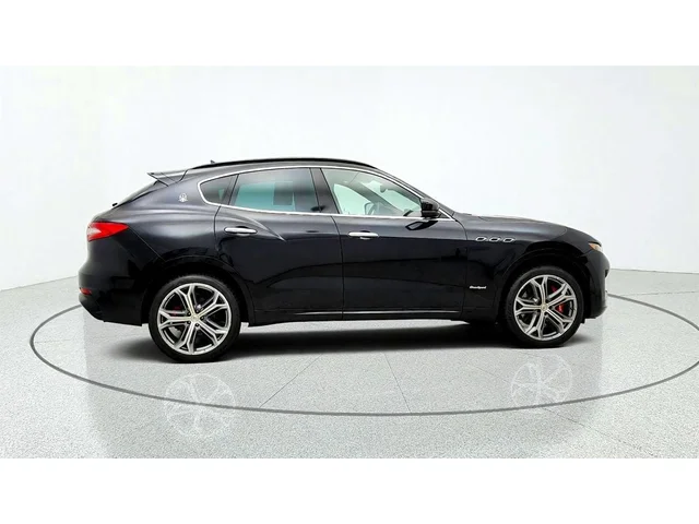 SEMINUEVOS MASERATI Levante a Estados en autogozo
