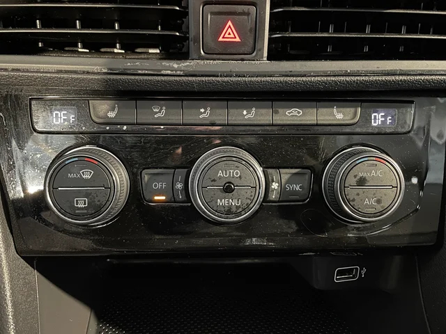 SEMINUEVOS VOLKSWAGEN Jetta a Estados en autogozo