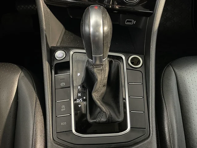 SEMINUEVOS VOLKSWAGEN Jetta a Estados en autogozo