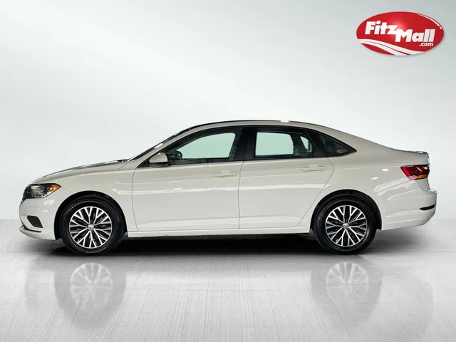 SEMINUEVOS VOLKSWAGEN Jetta a Estados en autogozo