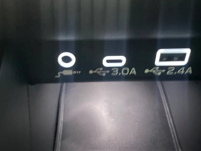Nuevos SUBARU LEGACY à Estados chez autogozo