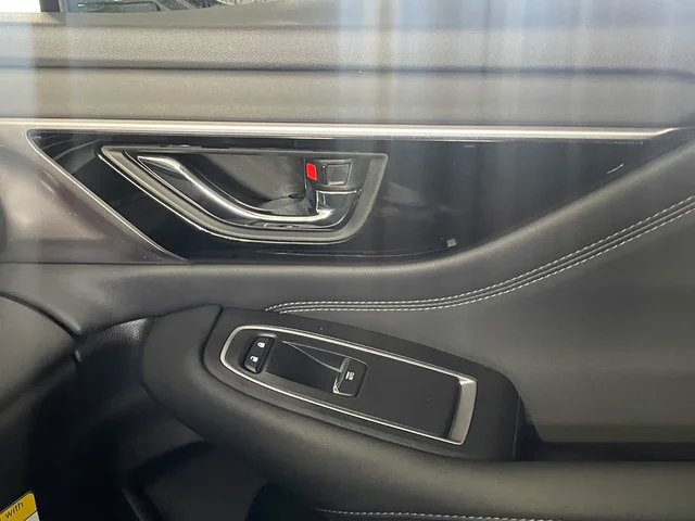 Nuevos SUBARU LEGACY à Estados chez autogozo