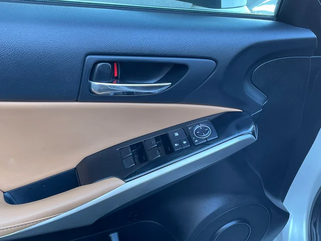 SEMINUEVOS LEXUS IS 350 a Estados en autogozo