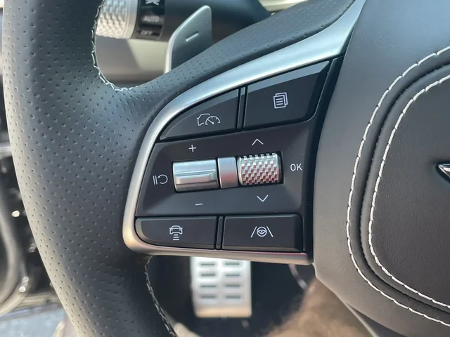 Nuevos GENESIS G70 à Estados chez autogozo