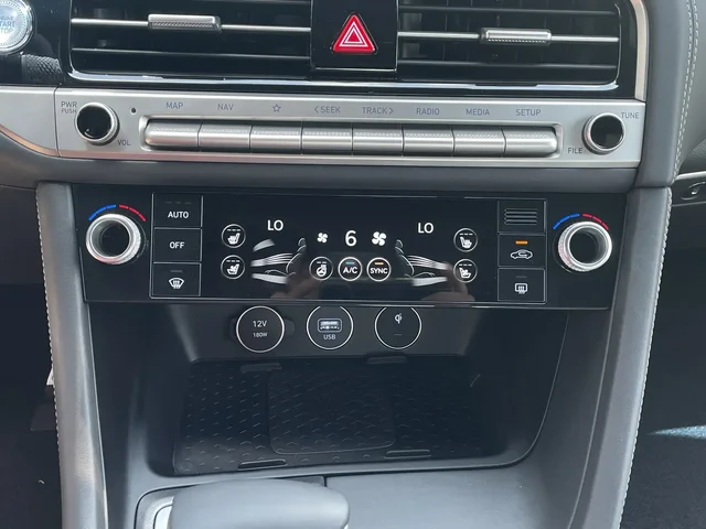 Nuevos GENESIS G70 à Estados chez autogozo