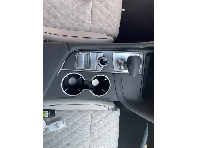 Nuevos GENESIS G70 à Estados chez autogozo