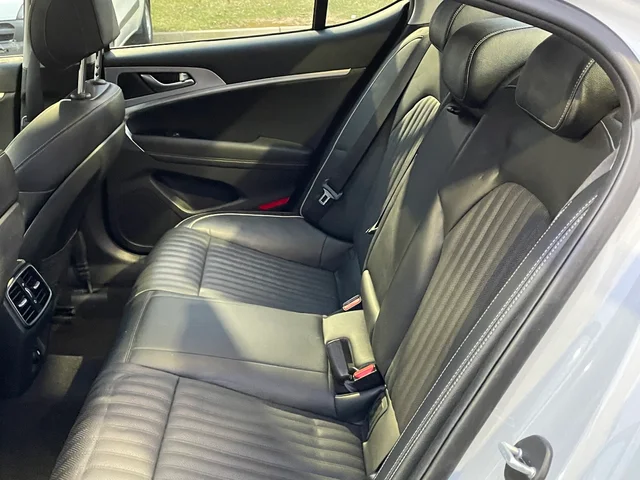 SEMINUEVOS GENESIS G70 a Estados en autogozo