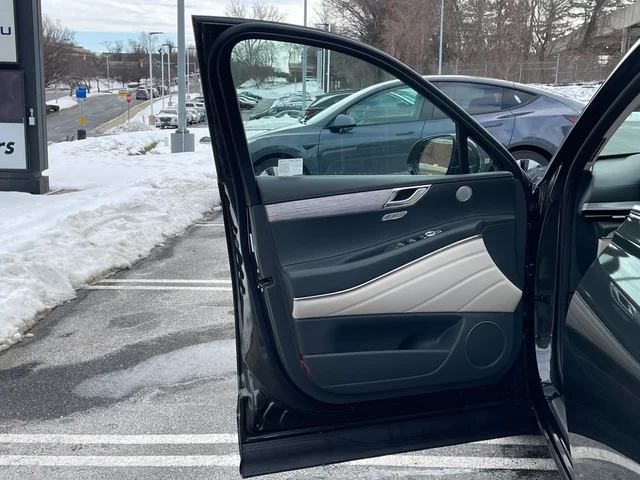 Nuevos GENESIS GV80 à Estados chez autogozo