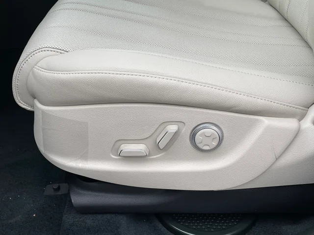 Nuevos GENESIS GV80 à Estados chez autogozo