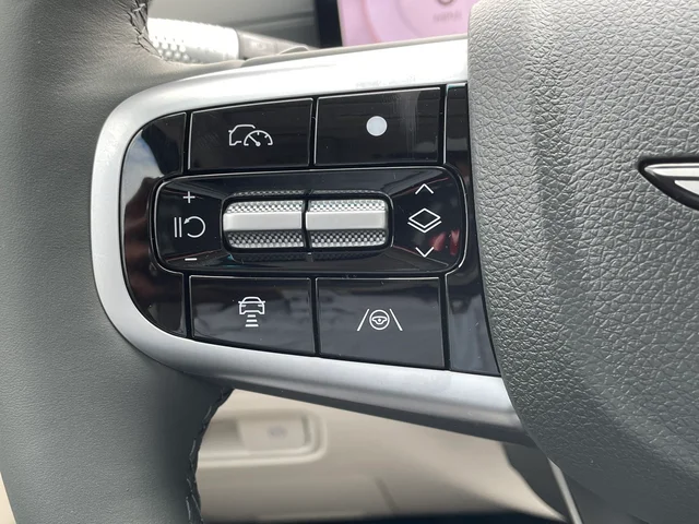 Nuevos GENESIS GV80 à Estados chez autogozo