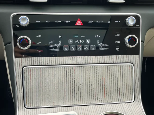 Nuevos GENESIS GV80 à Estados chez autogozo