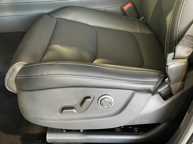 Nuevos GENESIS GV70 à Estados chez autogozo