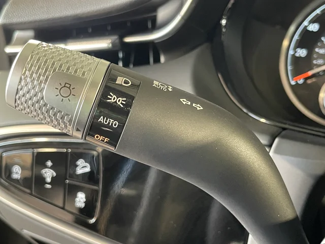 Nuevos GENESIS GV70 à Estados chez autogozo