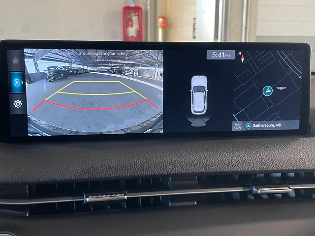 Nuevos GENESIS GV70 à Estados chez autogozo