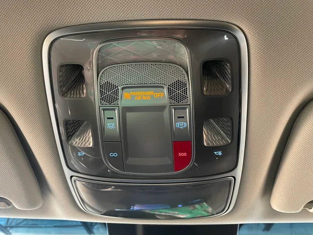 Nuevos GENESIS GV70 à Estados chez autogozo