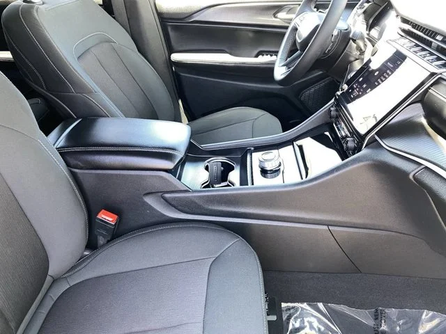 SEMINUEVOS JEEP Grand Cherokee L a Estados en autogozo