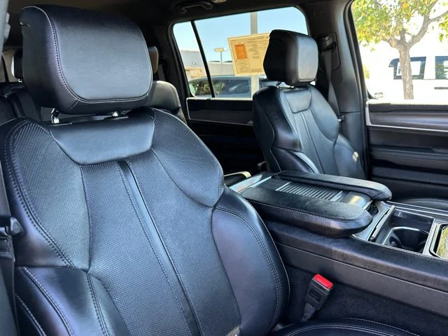 SEMINUEVOS JEEP Wagoneer L a Estados en autogozo
