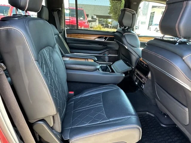 SEMINUEVOS JEEP Grand Wagoneer L a Estados en autogozo