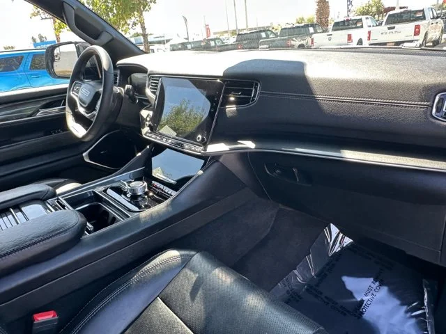 SEMINUEVOS JEEP Wagoneer a Estados en autogozo