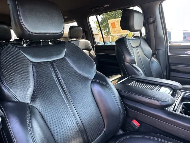 SEMINUEVOS JEEP Wagoneer a Estados en autogozo