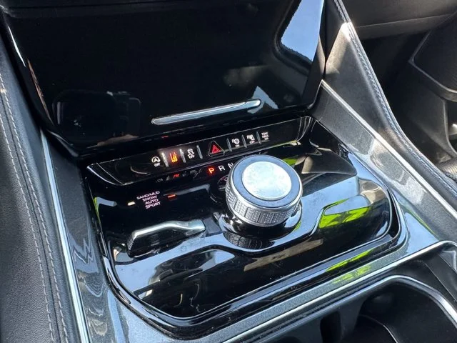 SEMINUEVOS JEEP Wagoneer a Estados en autogozo