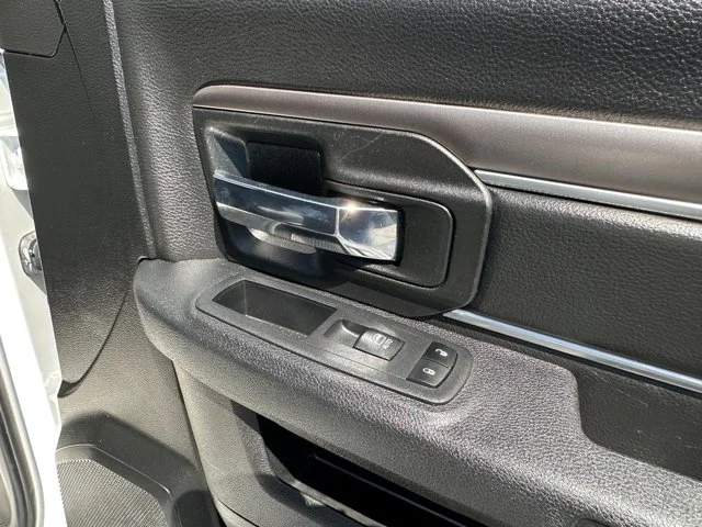 SEMINUEVOS RAM 1500 Classic a Estados en autogozo