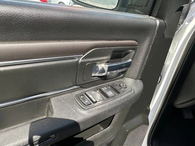 SEMINUEVOS RAM 1500 Classic a Estados en autogozo