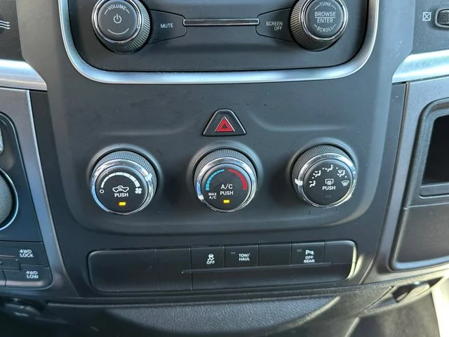 SEMINUEVOS RAM 1500 Classic a Estados en autogozo