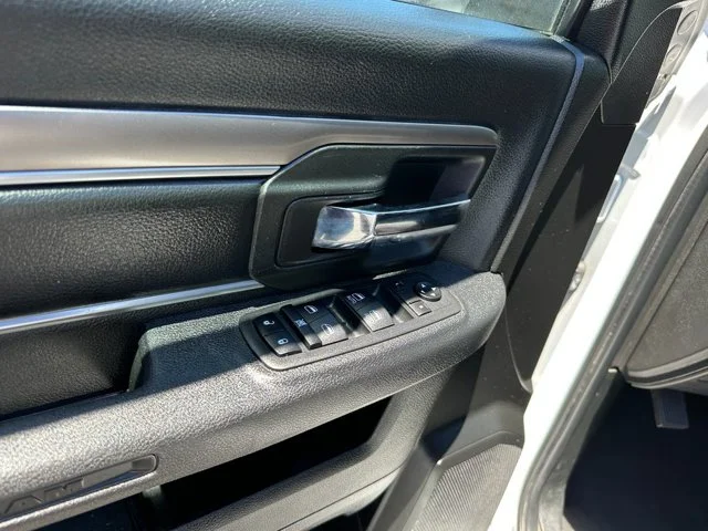 SEMINUEVOS RAM 1500 Classic a Estados en autogozo