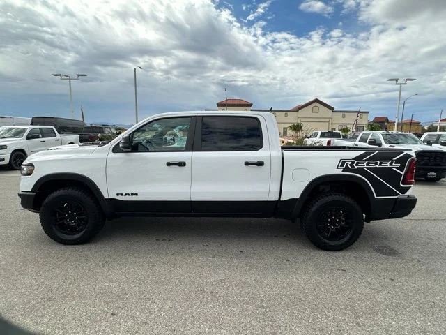SEMINUEVOS RAM 1500 a Estados en autogozo