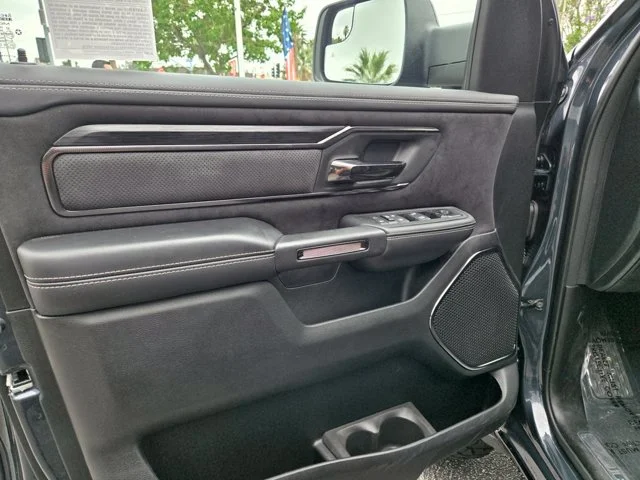 SEMINUEVOS RAM 1500 a Estados en autogozo