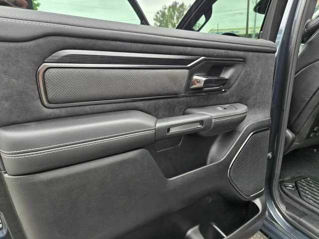 SEMINUEVOS RAM 1500 a Estados en autogozo