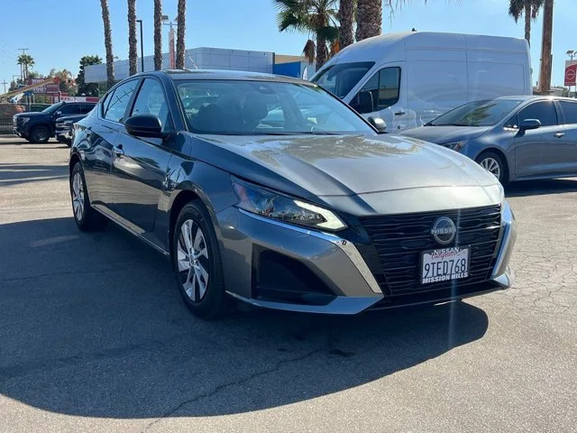 SEMINUEVOS NISSAN Altima a Estados en autogozo